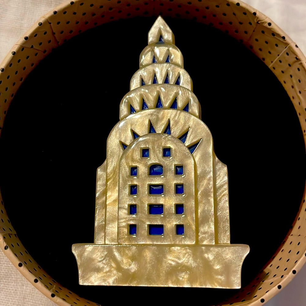 Manhattan Monument Erstwilder Brooch